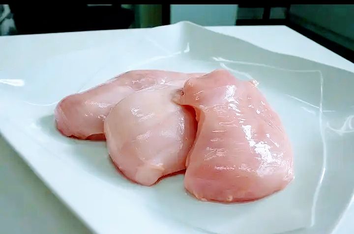 How To Cook Chicken Breast - Simple Guide